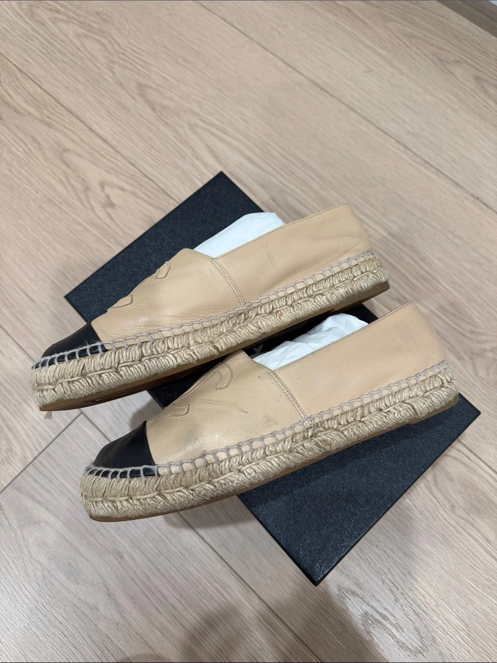 CHANEL Beige Leather Espadrilles with Black Cap Toe
